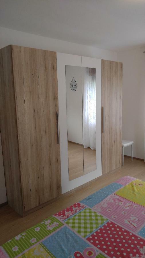 Apartmani Roberta Jurdani エクステリア 写真